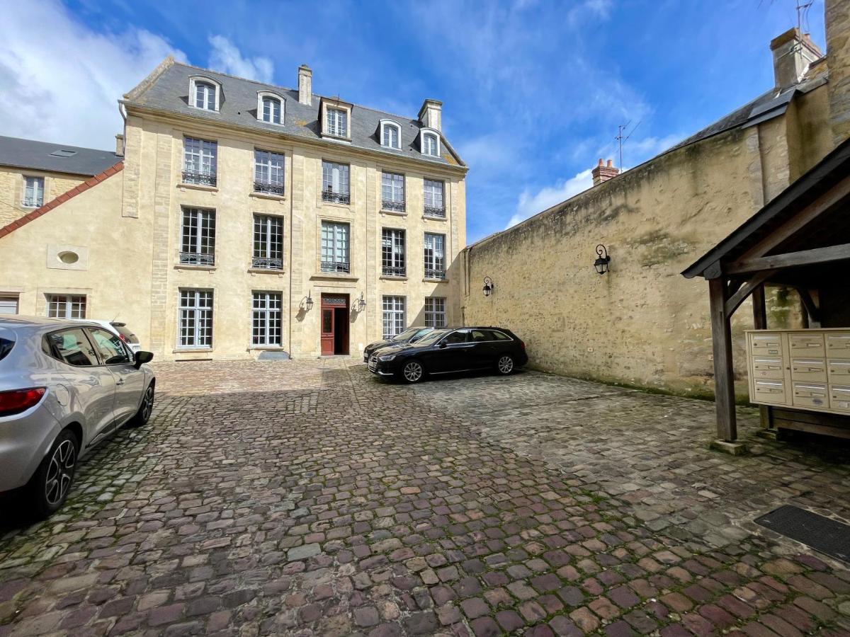 Le Petit Malo Apartment Bayeux Bagian luar foto