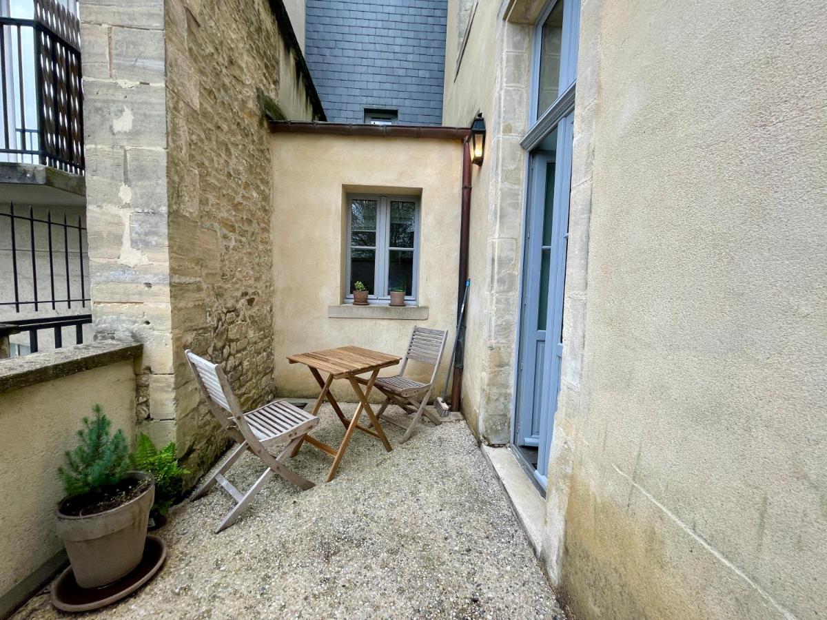 Le Petit Malo Apartment Bayeux Bagian luar foto